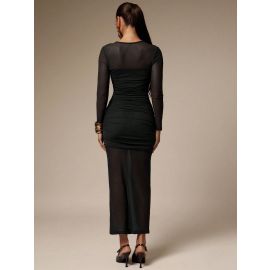 فستان نسائي طويل نمط ضيق باكمام طويلة