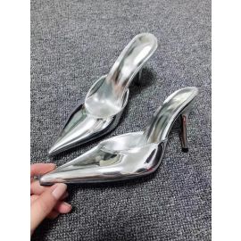 كعب نسائي لاماع