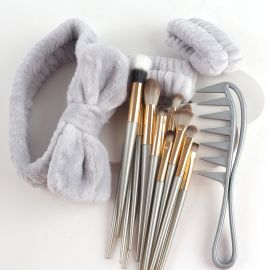 حقيبة تضم فرش مكياج متعددة الاستخدام وإسفنجات ناعمة مع حقيبة لحماية وحفظ الأدوات / 32 قطعة