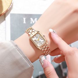 ساعة كوارتز بشكل قرص مستطيل أنيق ولامع للنساء