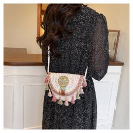 شنطة نسائيه محبوكه من القش