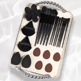 طقم فرش وإسفنجات مكياج متكامل وفاخر بلمسة احترافية / 23 قطعة