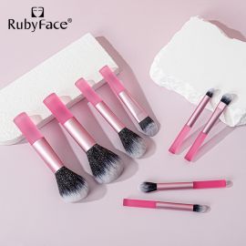 مجموعة فرش مكياج RUBYFACE (9 قطع)بمقبض قصير