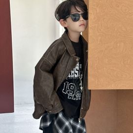 جاكت ولادي من الجلد