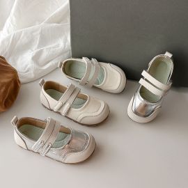 حذاء بناتي مريح مزين بحزامين