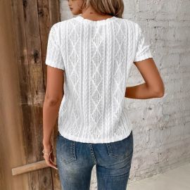 تيشرت نسائي ابيض بنمطين 