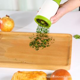 مطحنة توابل سهله الاستخدام