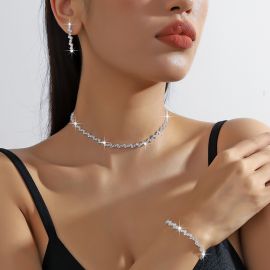 طقم اكسسوار نسائي مكون من ثلاث قطع