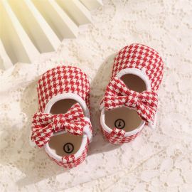 احذيه مواليد بناتي بنمط كاروهات من القطن