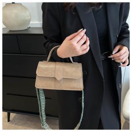 شنطة نسائي مع حزام منقوش