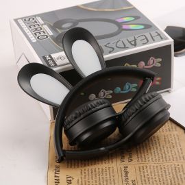 سماعة أذن لاسلكية بنمط أرنب مضيئة وقابلة للطي