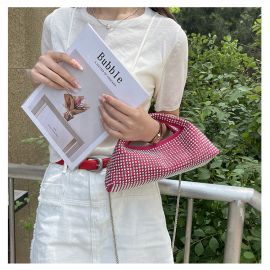 حقيبة يد نسائية مزينه بحجرالراين 