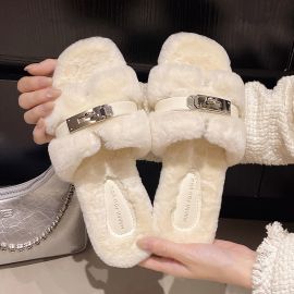 صندل نسائي فرو مزين بحزام