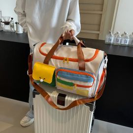 حقيبة سفر كتف مريحة بسعة مناسبة وخامة تحافظ على أغراضك أثناء السفر