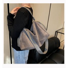 شنطة نسائي بحزام عريض