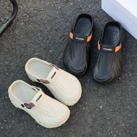 شبشب غير قابل للانزلاق ذو نعل سميك ومقدمة مغلقة وملمس ناعم للرجال 