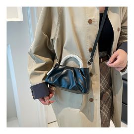 شنطه يد نسائي بمبقض مزين بلؤلؤ