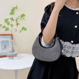 حقيبة يد نسائية سهره بشكل بيضاوي