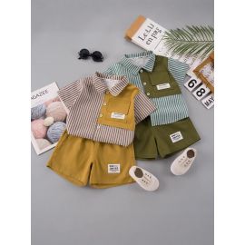 طقم من قطعتين للأطفال مخطط