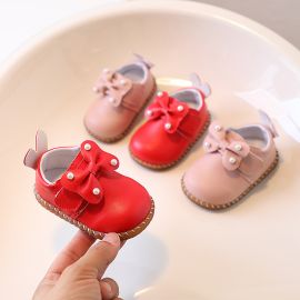 حذاء مواليد بناتي بفيونكة