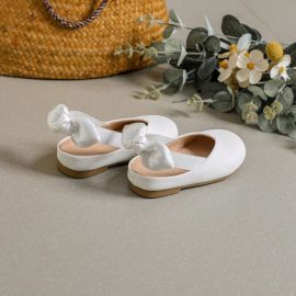 أحذية بناتي ناعمة التصميم مزينه بربطة من الخلف