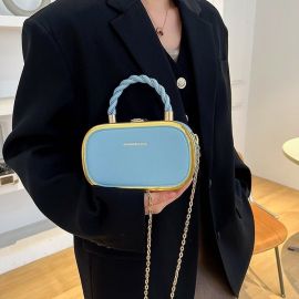 حقيبة يد نسائية بيضاوية الشكل