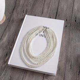 قلادة من اللؤلؤ المقلد مكونة من ثماني طبقات للسيدات