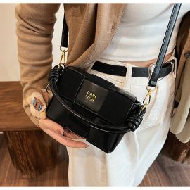 حقيبة كتف فاخرة بتصميم عصري صغيرة وبسيطة 