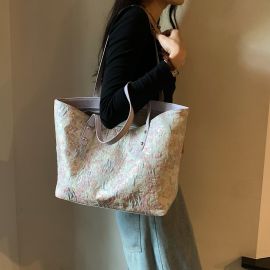 شنطة كتف نسائي كبيره الحجم