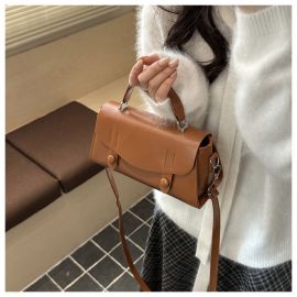 شنطة نسائي بتصميم رسمي