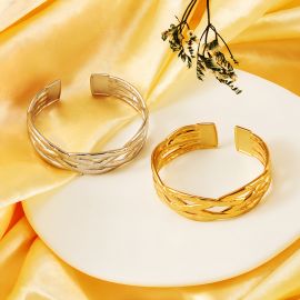 سواره نسائي ناعمه 