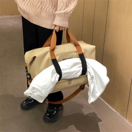 حقيبة سفر رياضية بسعة كبيرة والوان سادة للجنسين