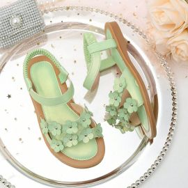 حذاء بناتي مزين بالزهور