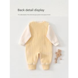 ملابس أطفال للجنسين