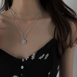سلسلة للنساء من ثلاث طبقات