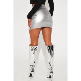 تنوره نسائي قصيره لامعه 