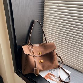 شنطة نسائي بحجمين