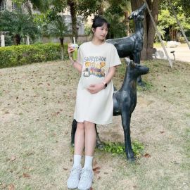 فستان قصير فضفاض برقبة دائرية بتصميم دب كرتوني، مناسب للحوامل