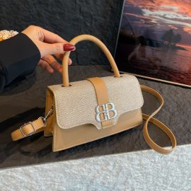 حقيبة كروس بودي بكتف واحد تحت الإبط للفتيات