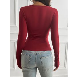 بلوزه نسائي ناعمه برقبه دائريه 