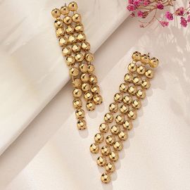 اقراط نسائي طويلة بتصميم عصري