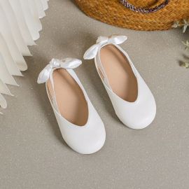 نعال مسطح  بمقدمة مستديرة وبتصميم فيونكة خلفية للبنات الصغيرات 