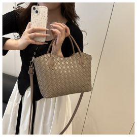 شنطة يد نسائية ذات سعة كبيرة