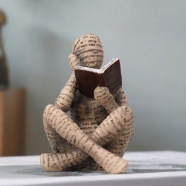 منحوتة تجريدية من الراتنج