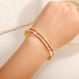 سوار نسائي مزين بحجرالراين