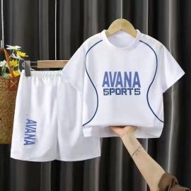 طقم كامل تيشيرت وشورت بتصميم رياضي يناسب اللعب والخروج للأولاد