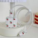 شاحن لطيف بتصميم الكرز مع كيبل طويل مغلف لحماية أقوى